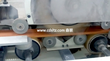 異形木線條頂部砂光.jpg 異形木線條頂部砂光.jpg