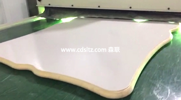 實木家具桌面UV底漆光固化.jpg 實木家具桌面UV底漆光固化.jpg