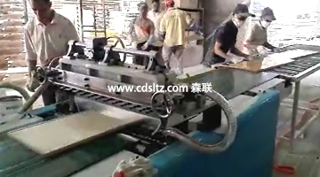 家具透明PU底漆自動淋幕.jpg 家具透明PU底漆自動淋幕.jpg