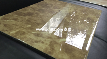 硅酸鈣板UV轉(zhuǎn)印面漆UV光油淋涂.jpg 硅酸鈣板UV轉(zhuǎn)印面漆UV光油淋涂.jpg