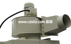 背漆機(jī)頂部風(fēng)機(jī).jpg 背漆機(jī)頂部風(fēng)機(jī).jpg