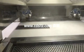 貼木皮家具透明UV面漆往復噴涂.jpg 貼木皮家具透明UV面漆往復噴涂.jpg