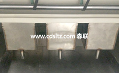 木線條噴涂機(jī)油漆引流.jpg 木線條噴涂機(jī)油漆引流.jpg