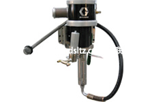 木線條噴涂機(jī)柱塞式泵浦.jpg 木線條噴涂機(jī)柱塞式泵浦.jpg