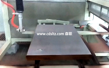 家具板邊部自動(dòng)噴漆.jpg 家具板邊部自動(dòng)噴漆.jpg
