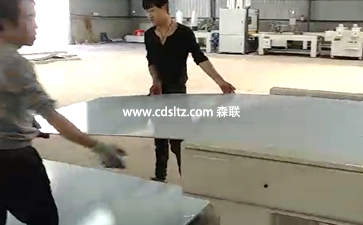 覆膜成品碼垛堆疊.jpg 覆膜成品碼垛堆疊.jpg